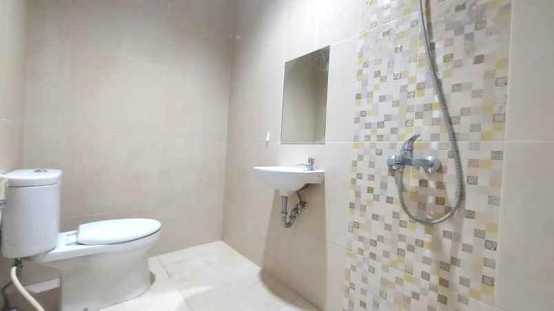 dijual rumah imperial gading sukapura