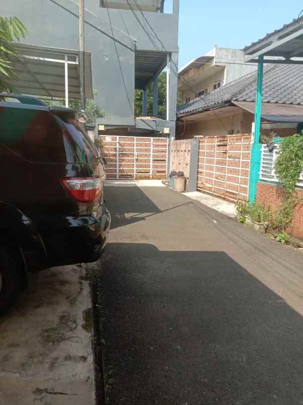 dijual rumah jagakarsa