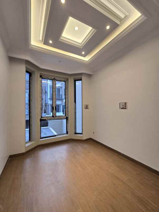 dijual rumah jagakarsa jakarta selatan