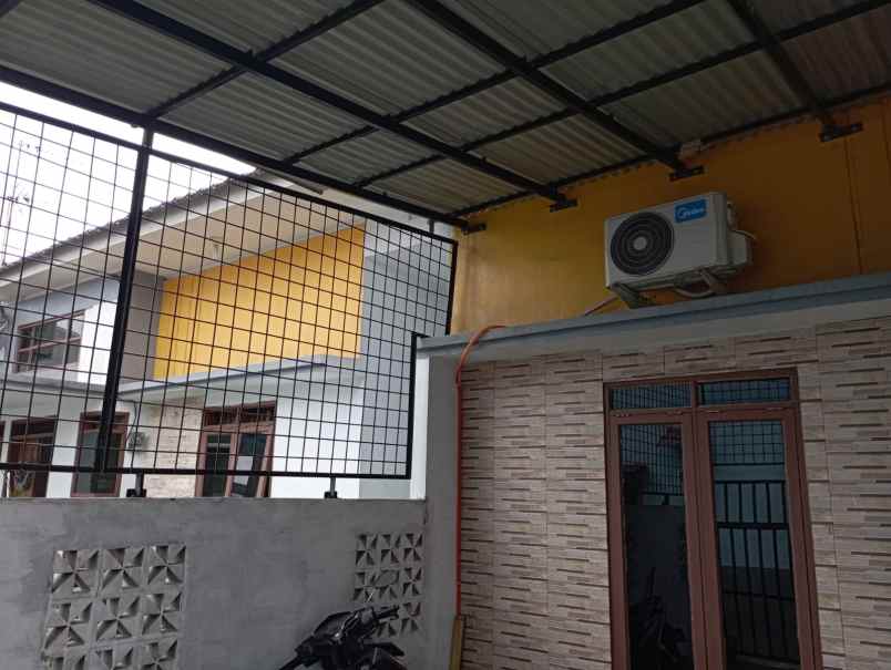 dijual rumah jalan abadi ringroad setiabudi