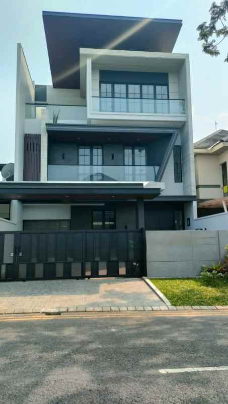dijual rumah jalan alam hijau citraland