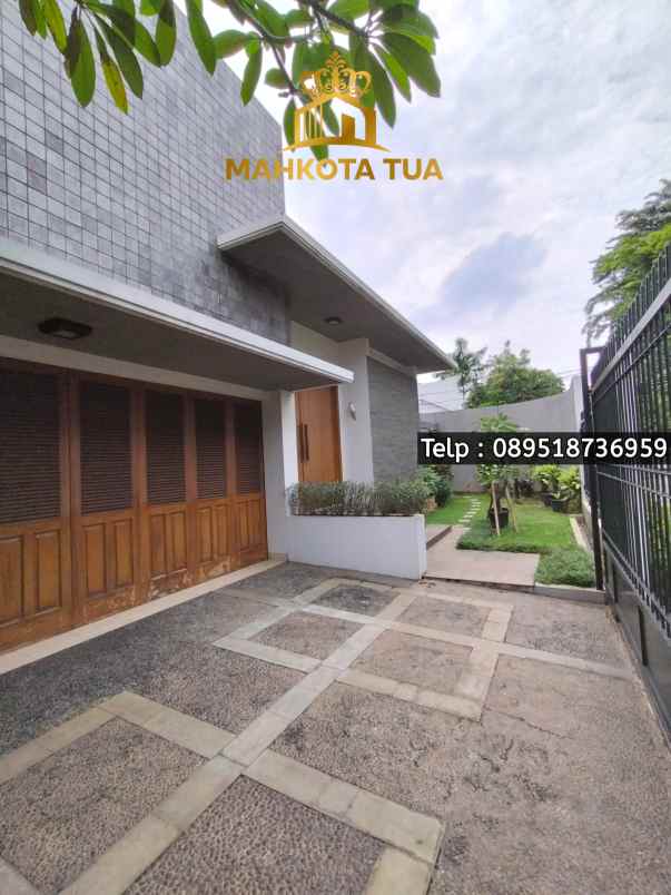 dijual rumah jalan ampera jakarta selatan