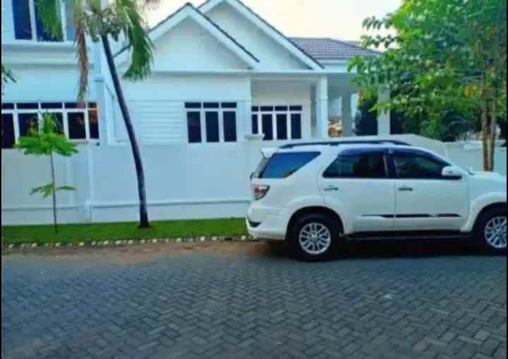 dijual rumah jalan deltasari waru sidoarjo