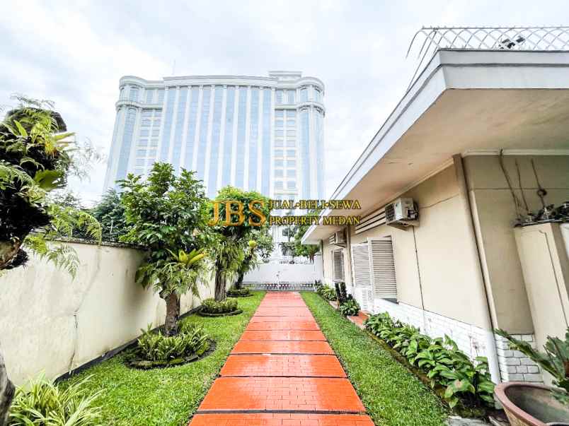 dijual rumah jalan pangeran diponegoro