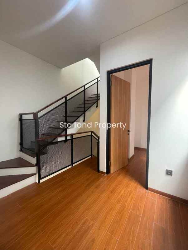 dijual rumah jalan raya bintaro ciputat