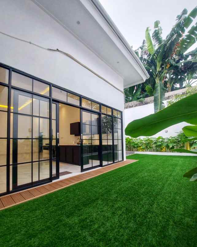 dijual rumah jalan raya cilandak