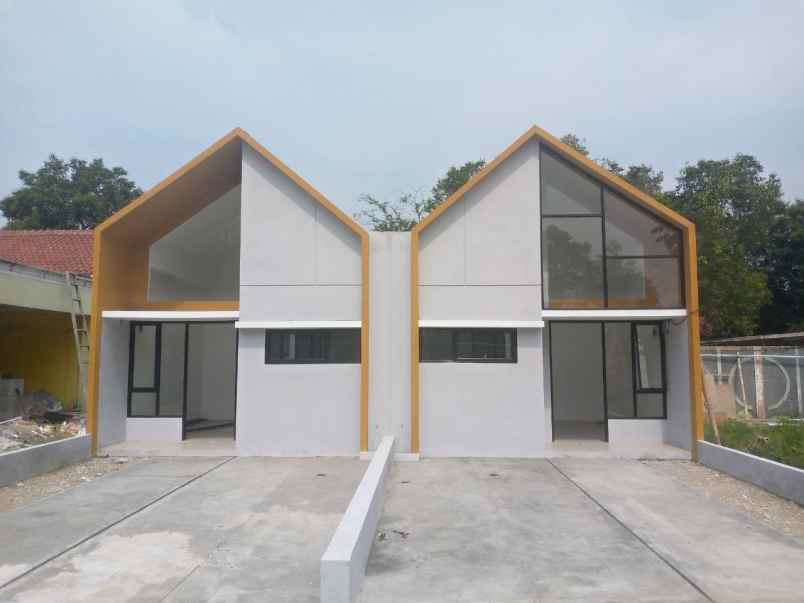 dijual rumah jalan raya setu bekasi