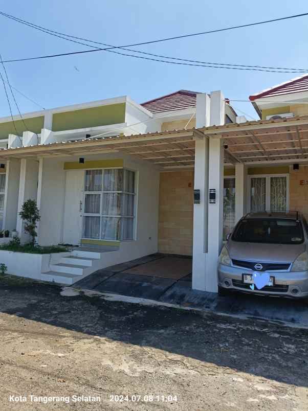 dijual rumah jalan serua raya