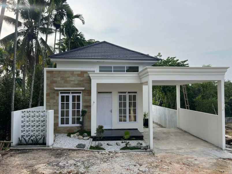 dijual rumah jalan sumatera hangtuah