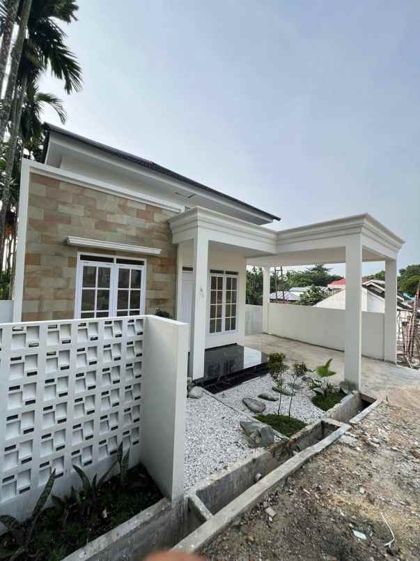 dijual rumah jalan sumatera hangtuah