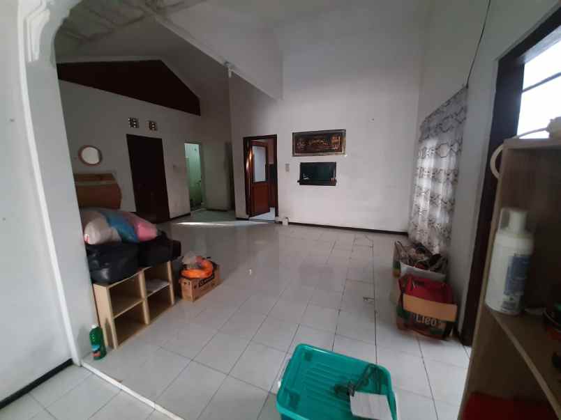 dijual rumah jalan sungai sungai