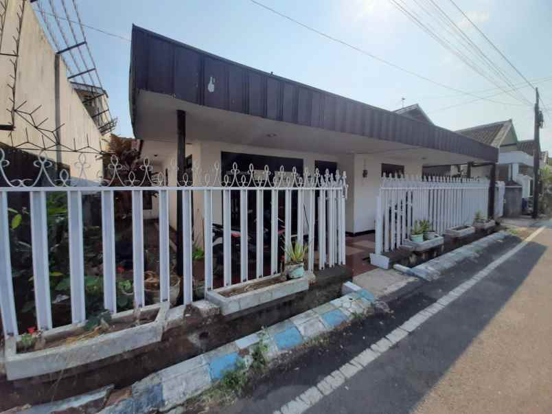 dijual rumah jalan sungai sungai