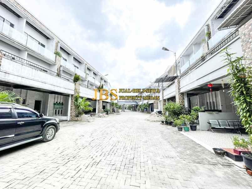 dijual rumah jalan sunggal komplek