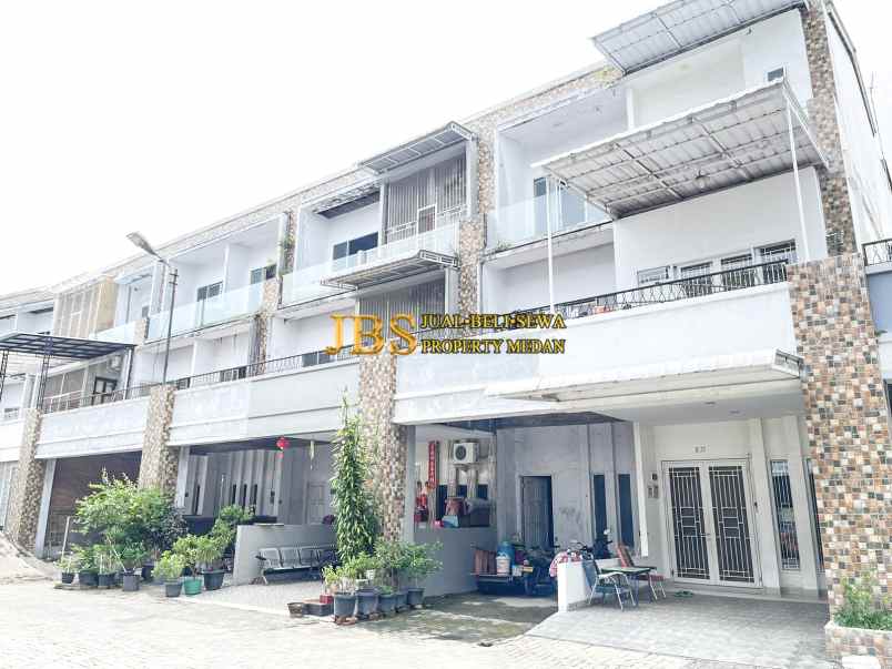 dijual rumah jalan sunggal komplek