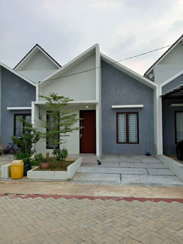 dijual rumah jalan talas iv