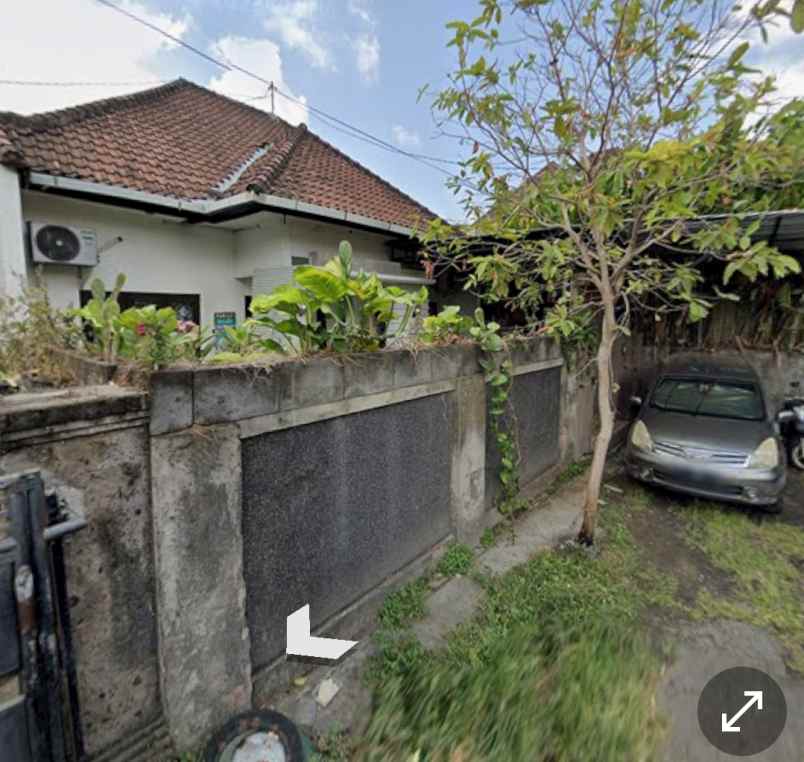 dijual rumah jalan taman sari