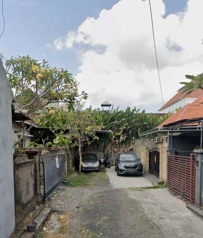 dijual rumah jalan taman sari