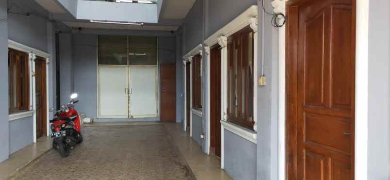 dijual rumah jalan tebet timur dalam