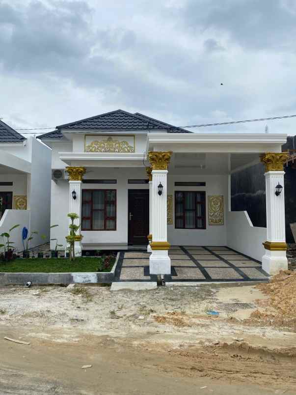 dijual rumah jalan teropong pekanbaru