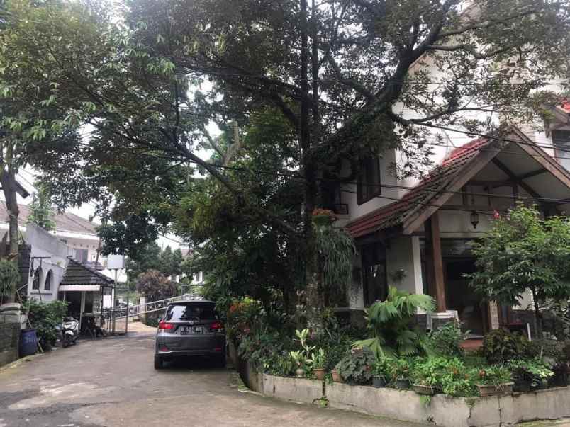 dijual rumah jalan tubagus ismail