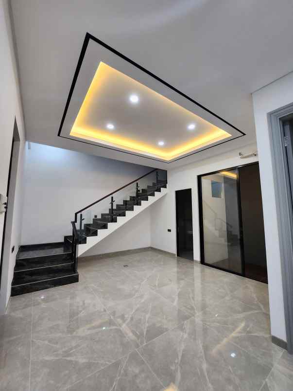 dijual rumah jalan villa taman telaga