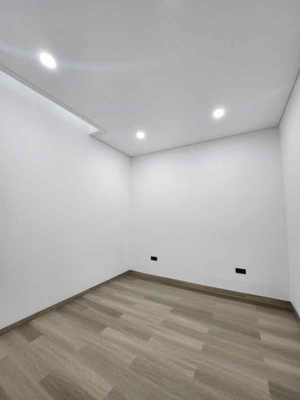 dijual rumah jalan villa taman telaga