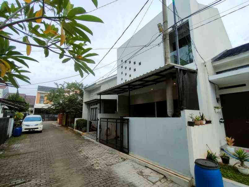 dijual rumah jalan wibawa mukti