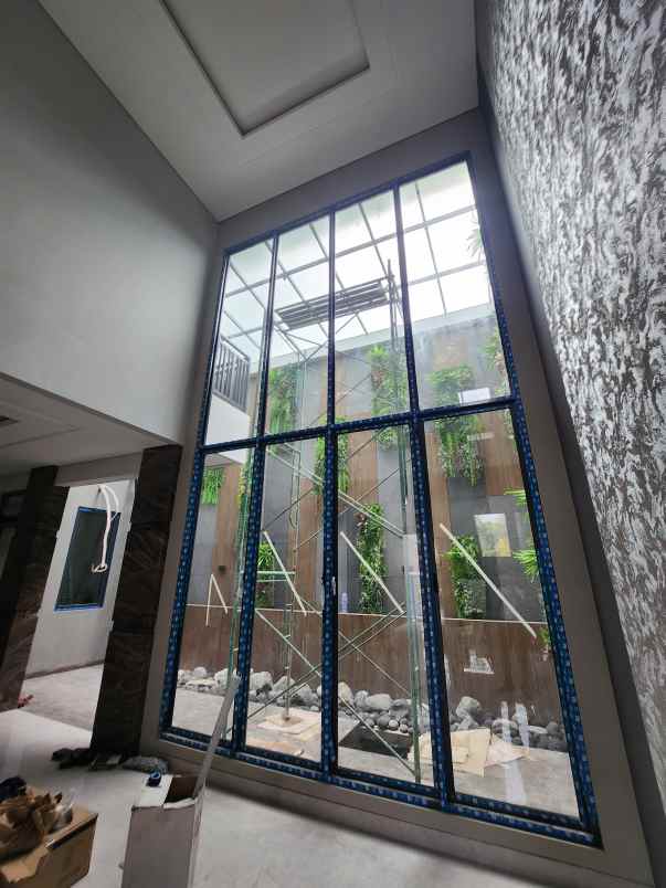 dijual rumah jalan woodland