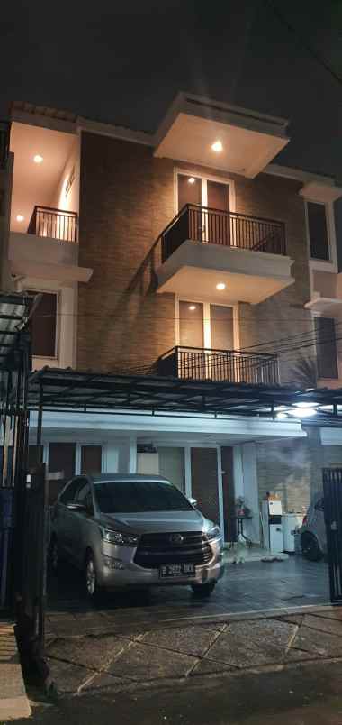 dijual rumah janur elok kelapa gading