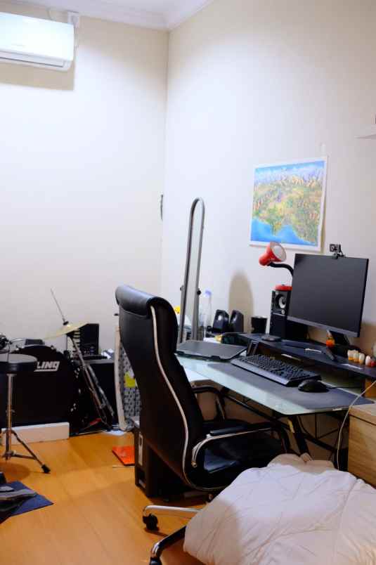 dijual rumah janur elok kelapa gading