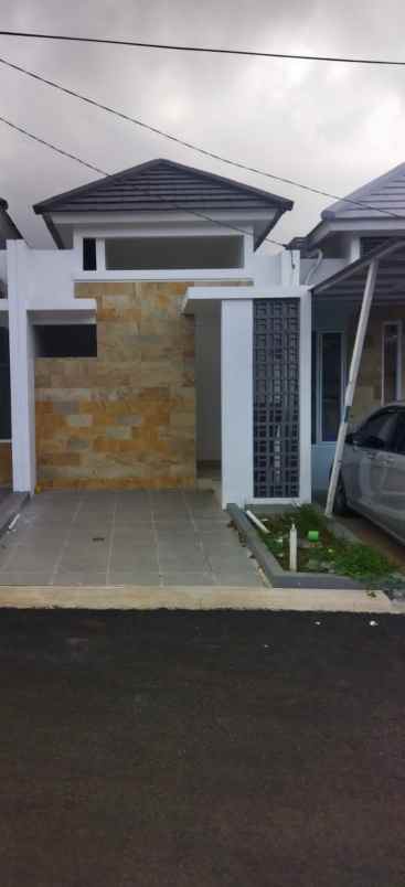 dijual rumah jatikramat