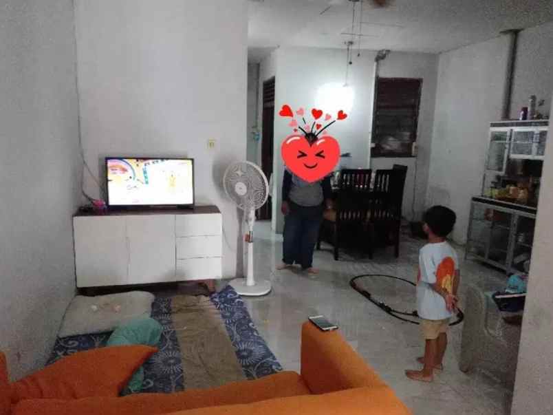 dijual rumah jatinegara