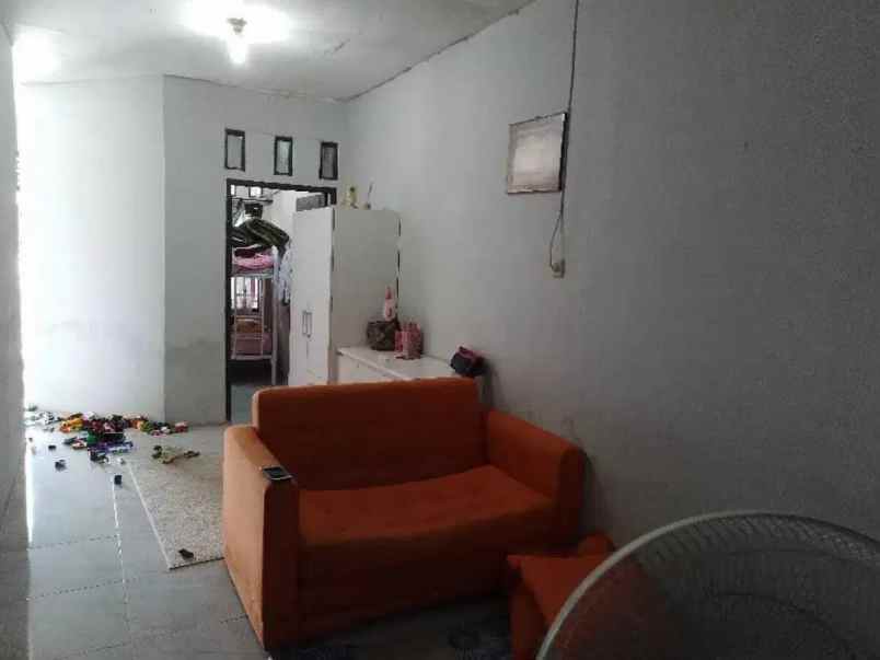 dijual rumah jatinegara