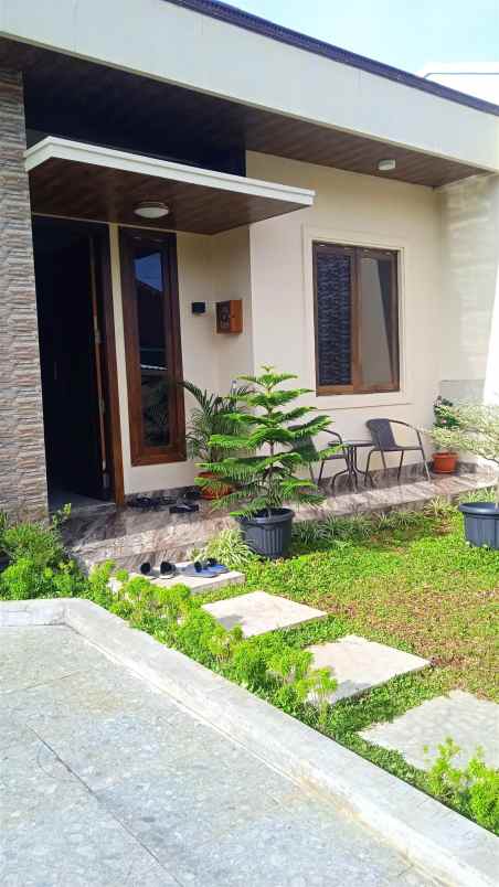 dijual rumah jatiwaringin pondok gede