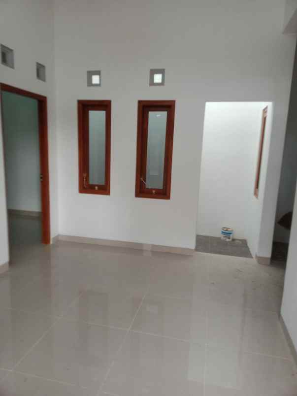 dijual rumah jetis baki sukoharjo