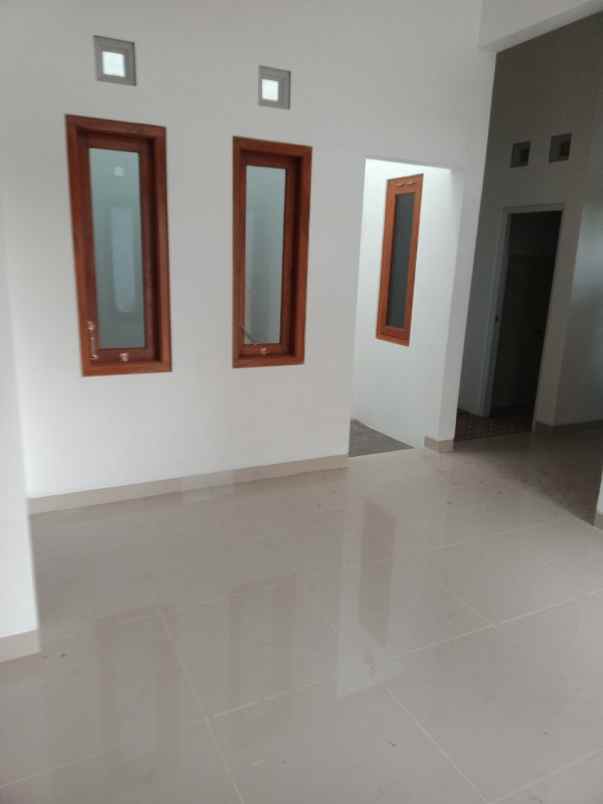 dijual rumah jetis baki sukoharjo