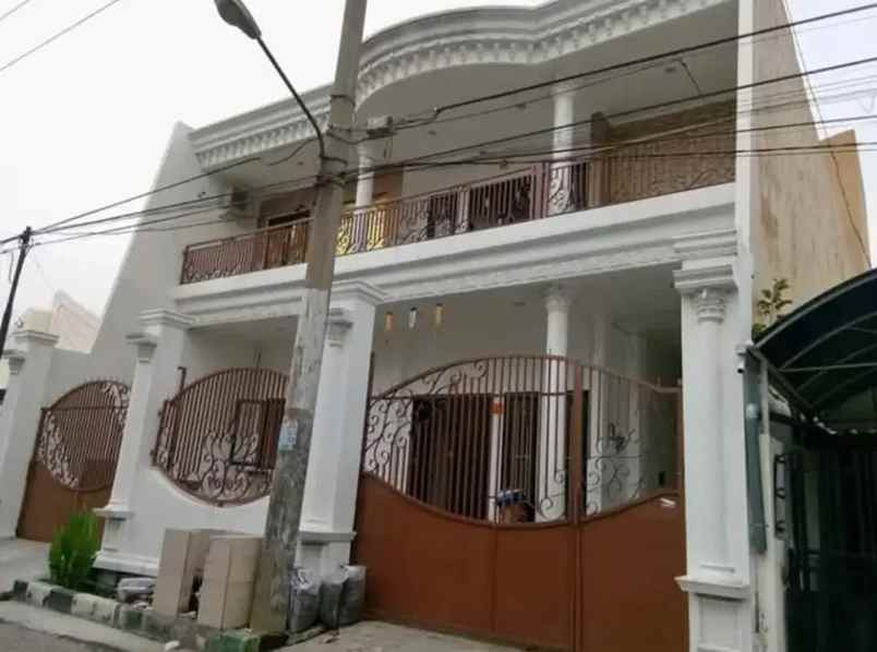 dijual rumah jl aries ploso kec