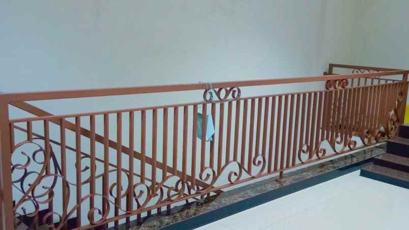 dijual rumah jl aries ploso kec