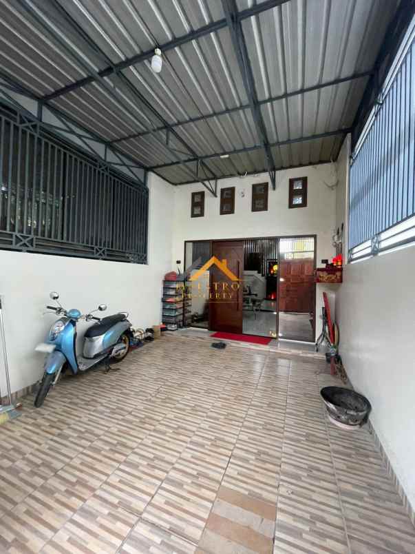 dijual rumah jl bambu iia sutomo ujung