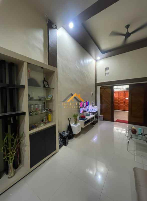 dijual rumah jl bambu iia sutomo ujung