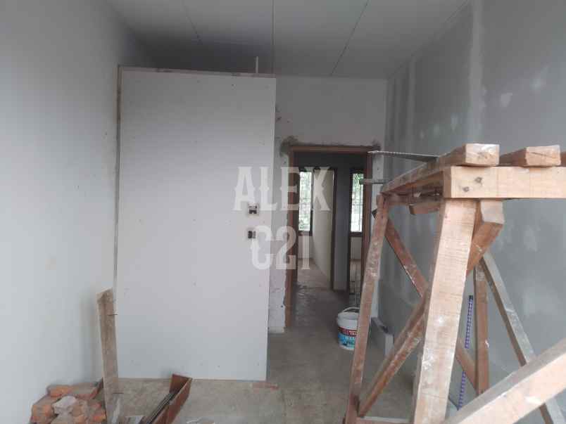 dijual rumah jl bangka jak sel hitung tanah saja