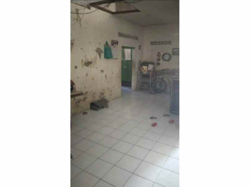 dijual rumah jl batan sawo 1 1 rt 08 rw