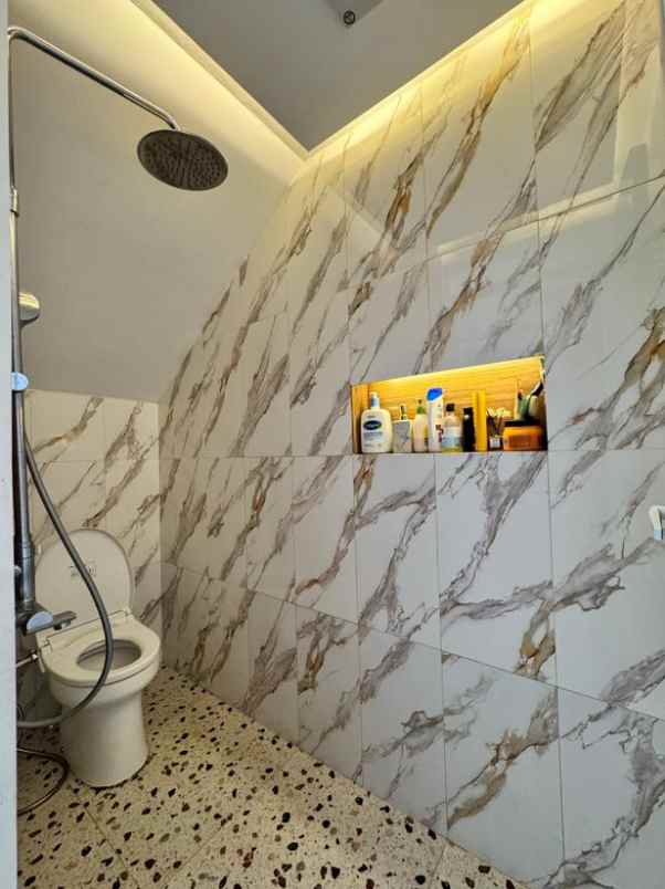 dijual rumah jl bojong koneng cikutra