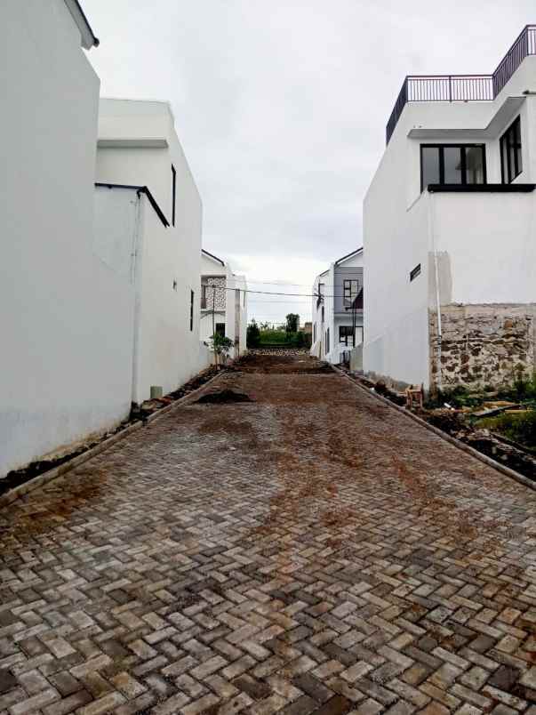 dijual rumah jl ciloa cijamil ngamprah