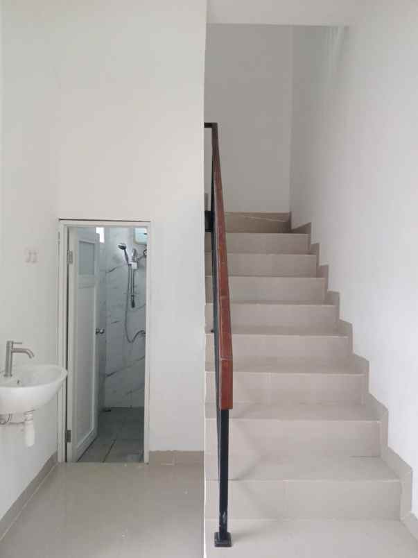 dijual rumah jl ciloa cijamil ngamprah