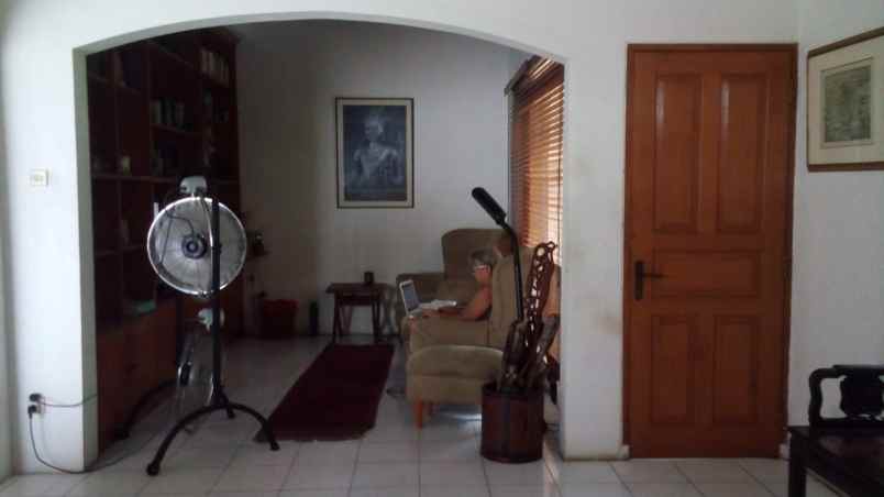 dijual rumah jl gaharu