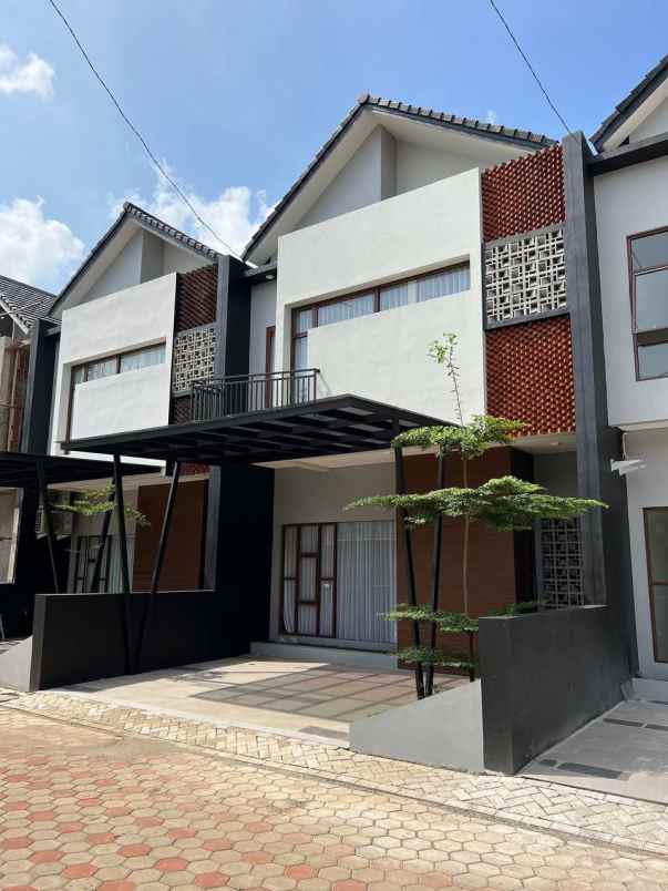 dijual rumah jl h jamat gg rais