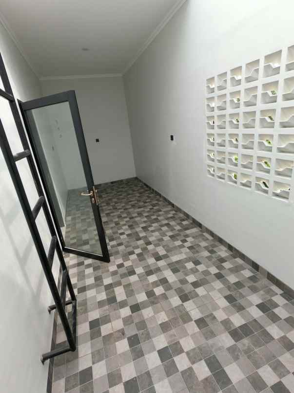 dijual rumah jl h milun pengasinan