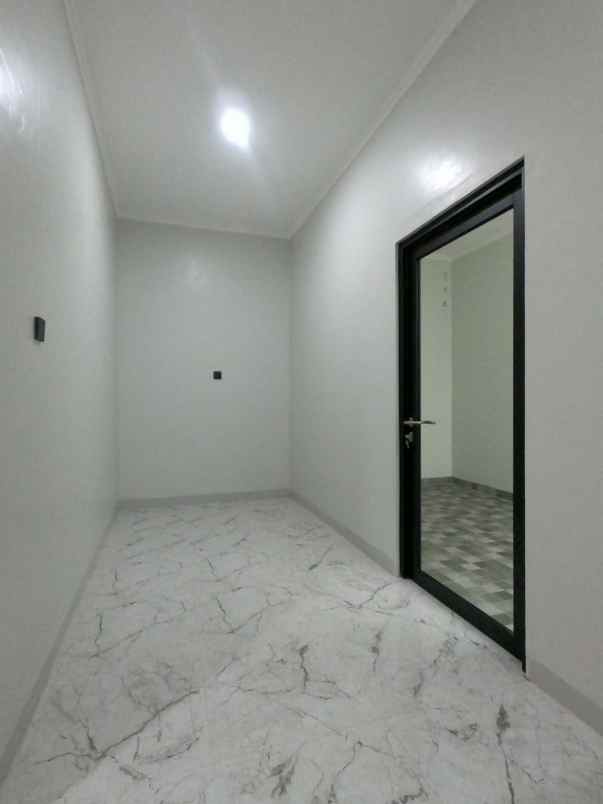 dijual rumah jl h milun pengasinan