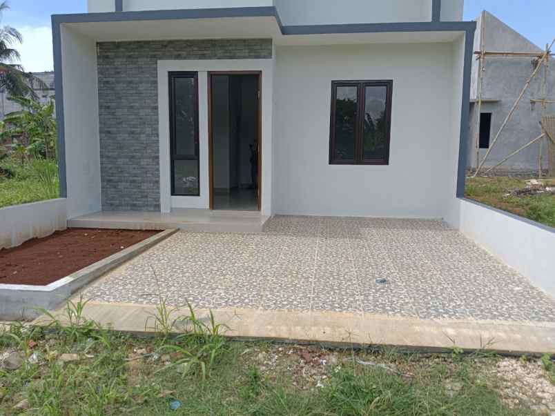 dijual rumah jl h sinan